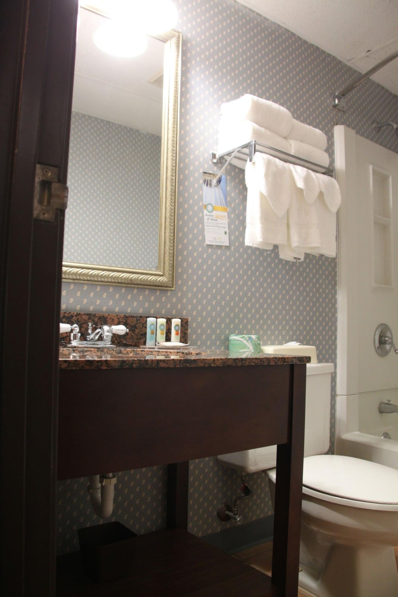 Quality Inn Cortland - University Area מראה חיצוני תמונה