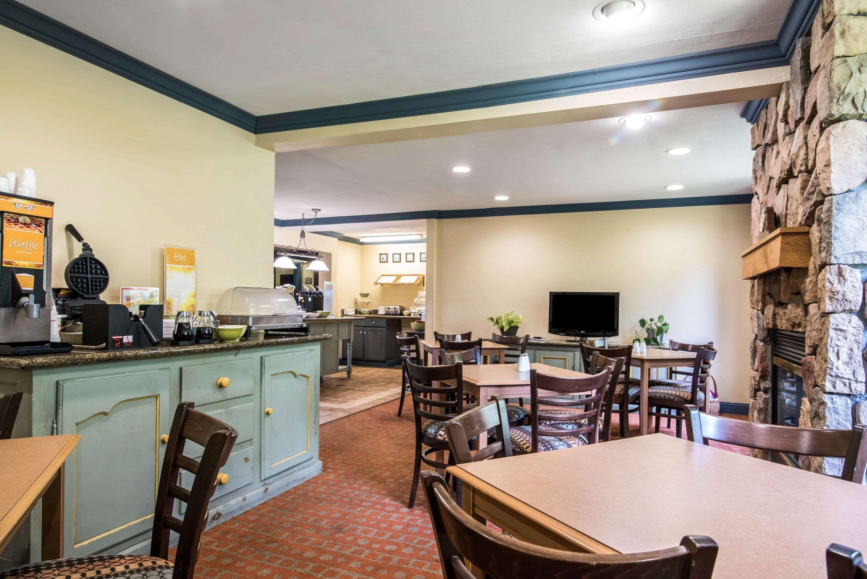 Quality Inn Cortland - University Area מראה חיצוני תמונה